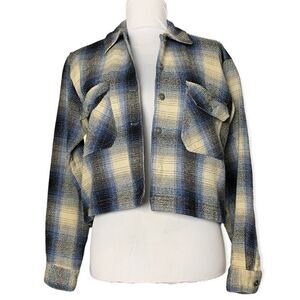 COMMITTED women’s cropped plaid shacket sz M